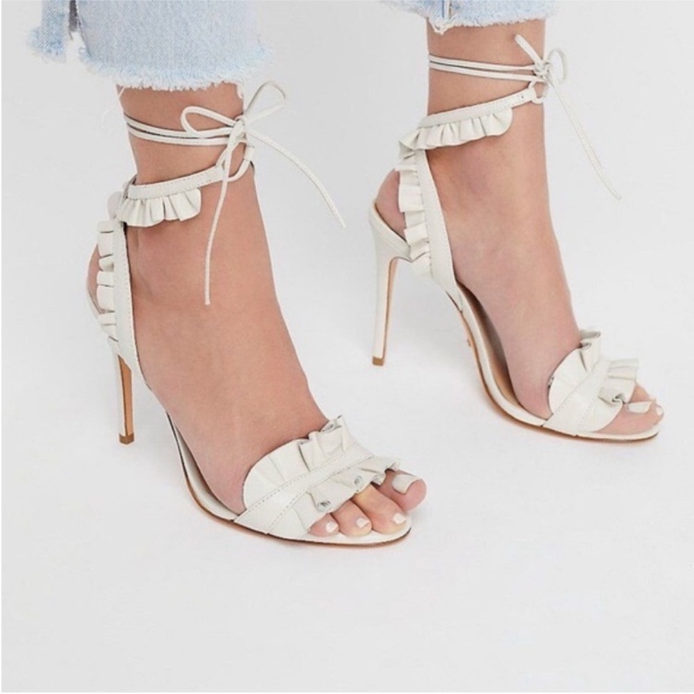 SCHUTZ Irem Ruffle Leather Ankle Strap Kitten heel 9 - Picture 2 of 11